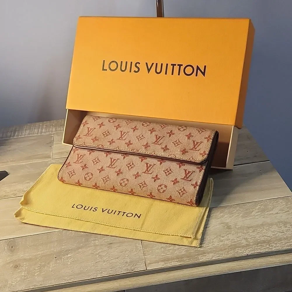 Louis Vuitton Mini Lin Pink Monogram Clutch